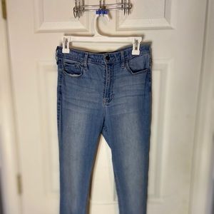 Hollister high rise super skinny jean medium wash
